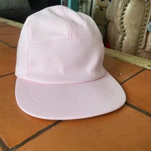 Lululemon Dash And splash cap2 new without tags